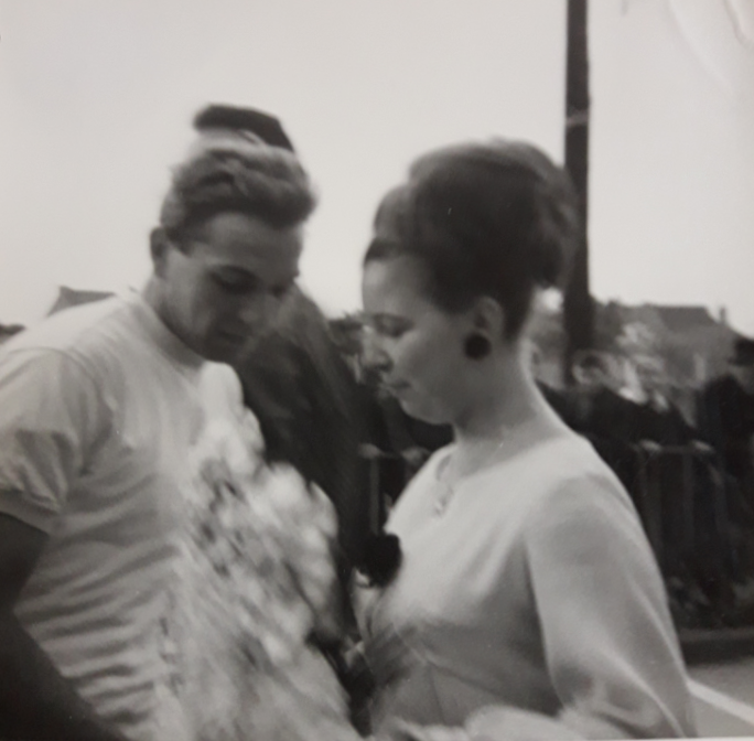 lucien peteryns nederename en bloemenmeisje mercedes waeghe