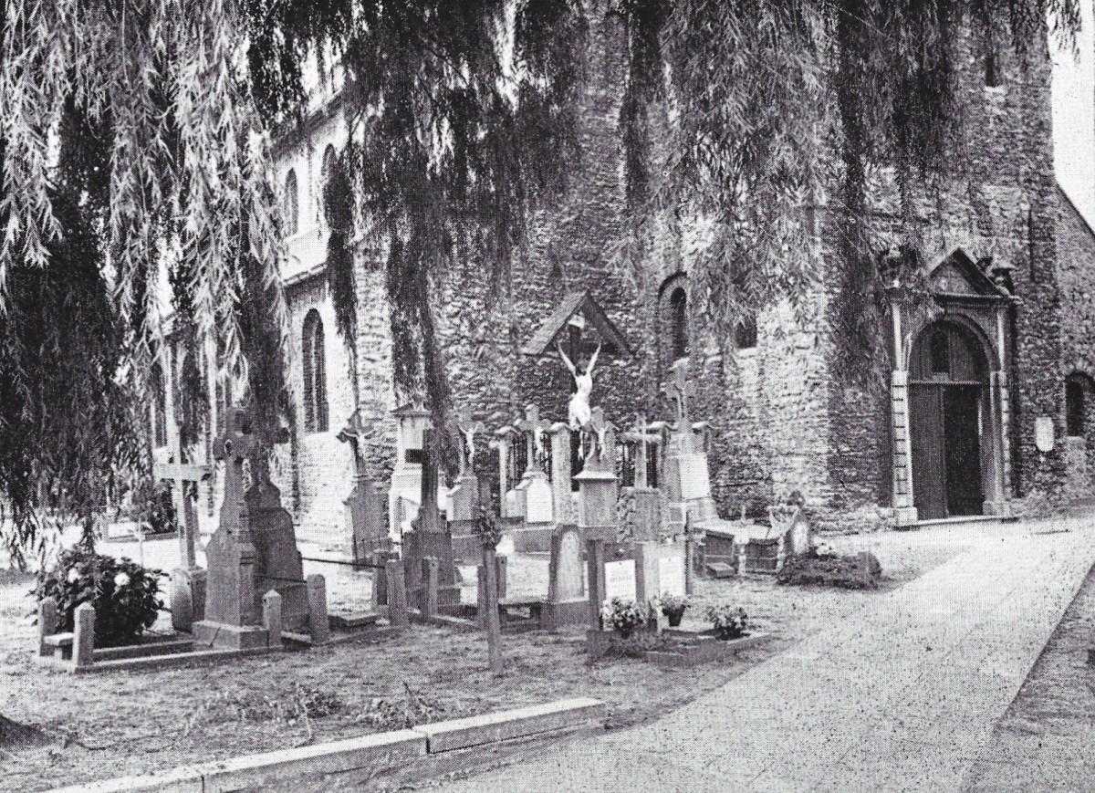 De Calvarie van Ename, herinneringen van Eddy – Ename, mijn dorp.